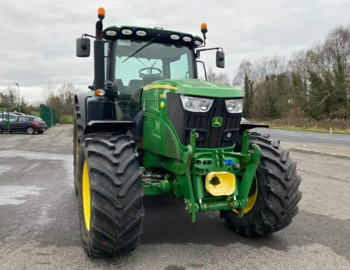 2016 John Deere 6145R