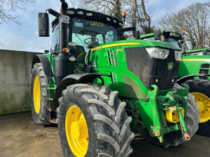 2017 John Deere 6175R