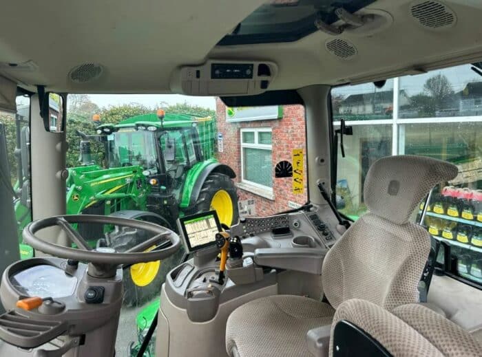 2019 John Deere 6195R - Image 9