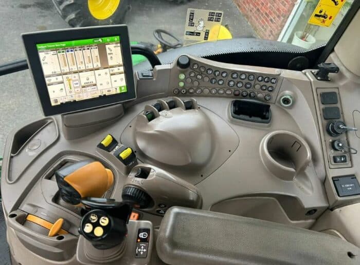 2019 John Deere 6195R - Image 10