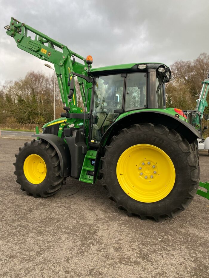 2020 John Deere 6120M - Image 4