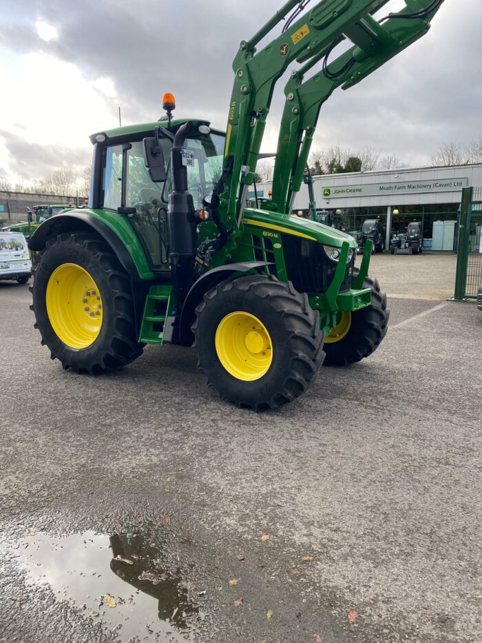 2020 John Deere 6120M