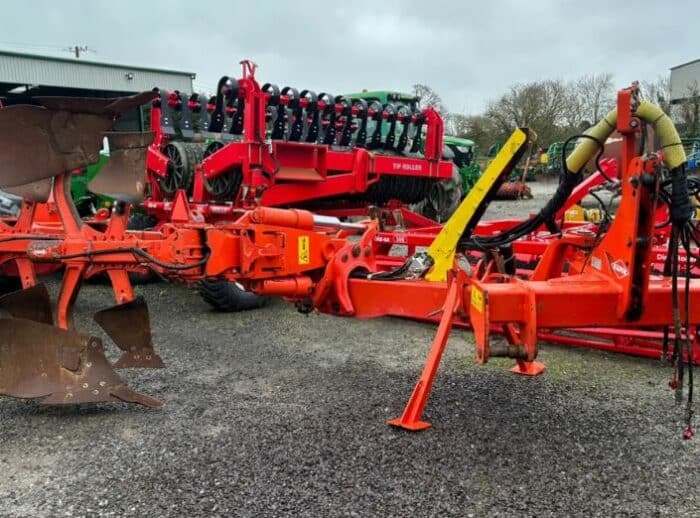 Kuhn 7 Furrow Plough