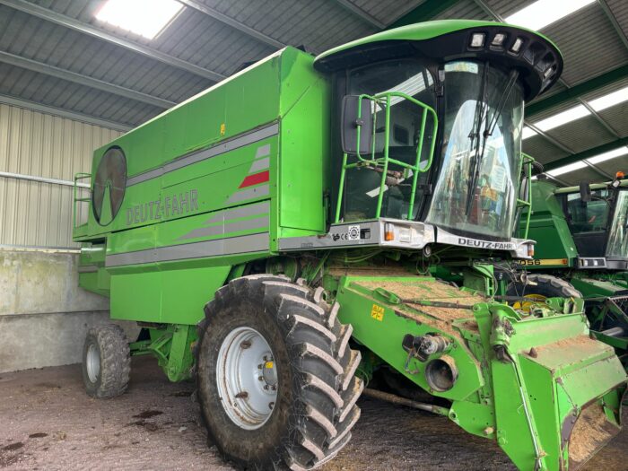 Deutz Fahr 5680 HTS Combine