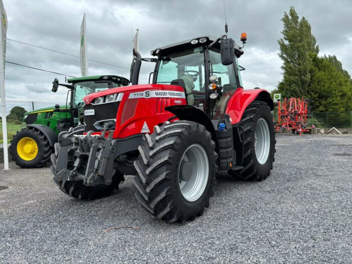 2021 Massey Ferguson 7718S