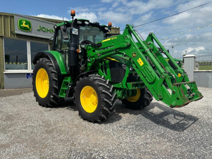 2020 John Deere 6120M
