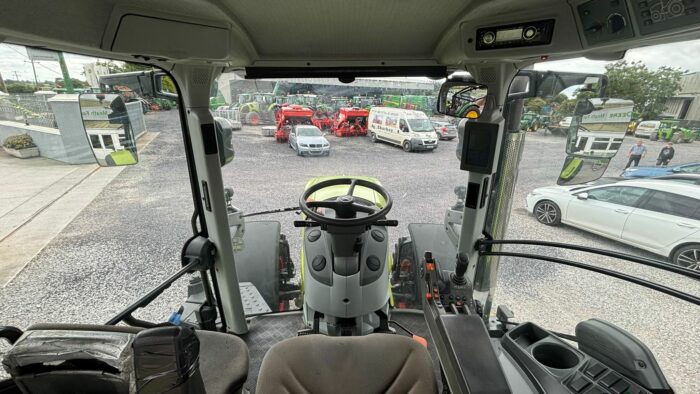 2021 Claas Axion 810 - Image 9