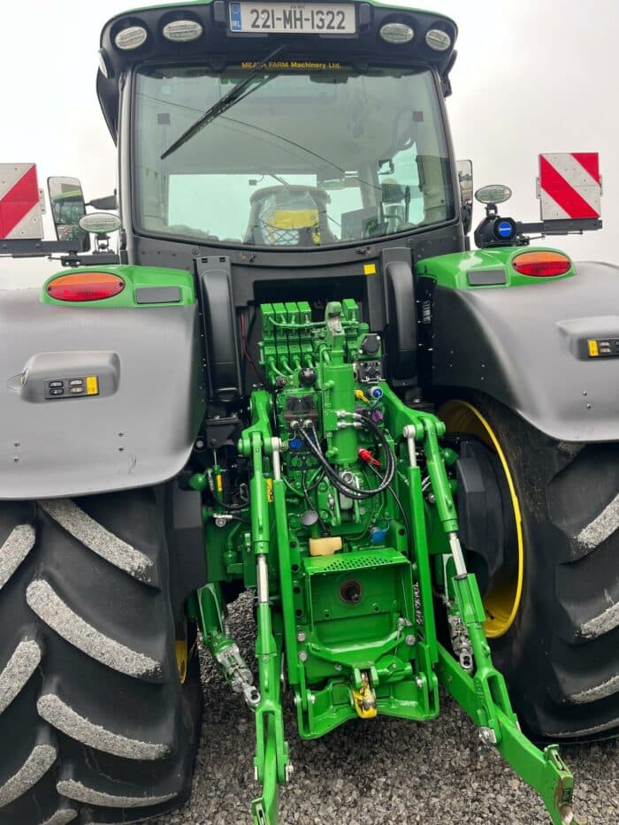 2022 John Deere 6250R - Image 12
