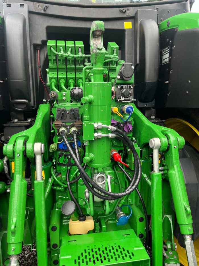 2022 John Deere 6250R - Image 15
