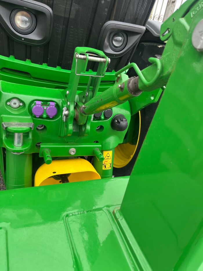 2022 John Deere 6250R - Image 23