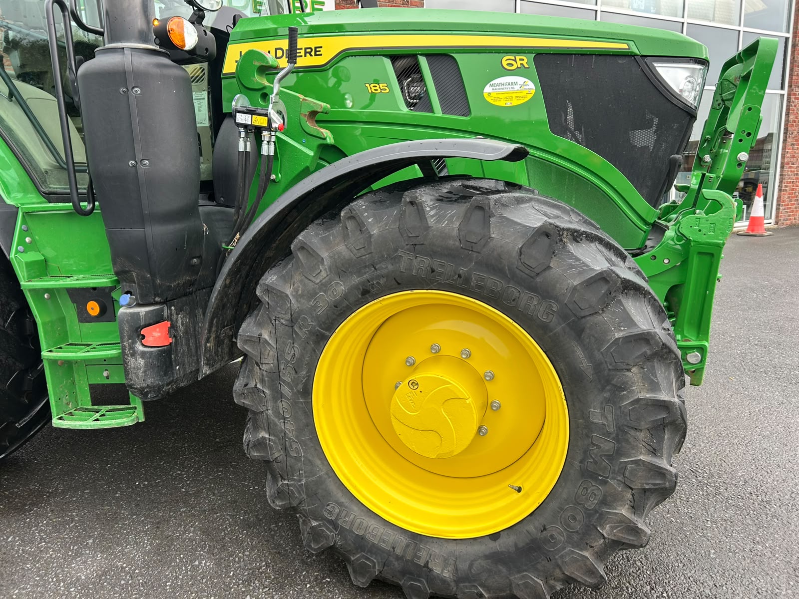 2023 John Deere 6R185 - Image 4