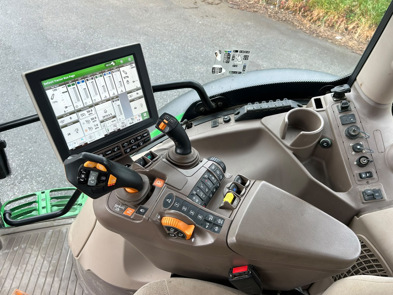 2023 John Deere 6R185 - Image 9